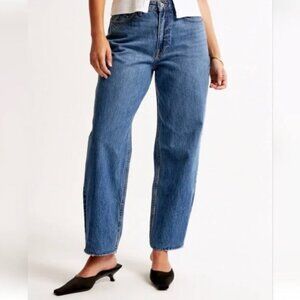 Abercrombie & Fitch  High Rise The Tapered Loose Jean 32 Long